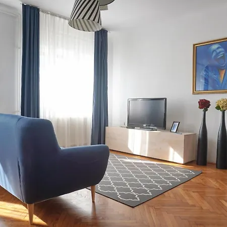Apartment Blue Cat